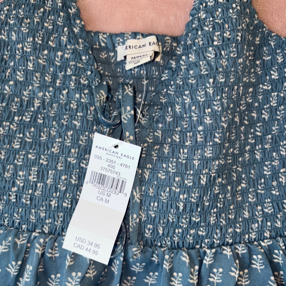 American Eagle Blue Floral Smocked Babydoll Cami Top NWT Medium 035-2351-4781 - Picture 2 of 3